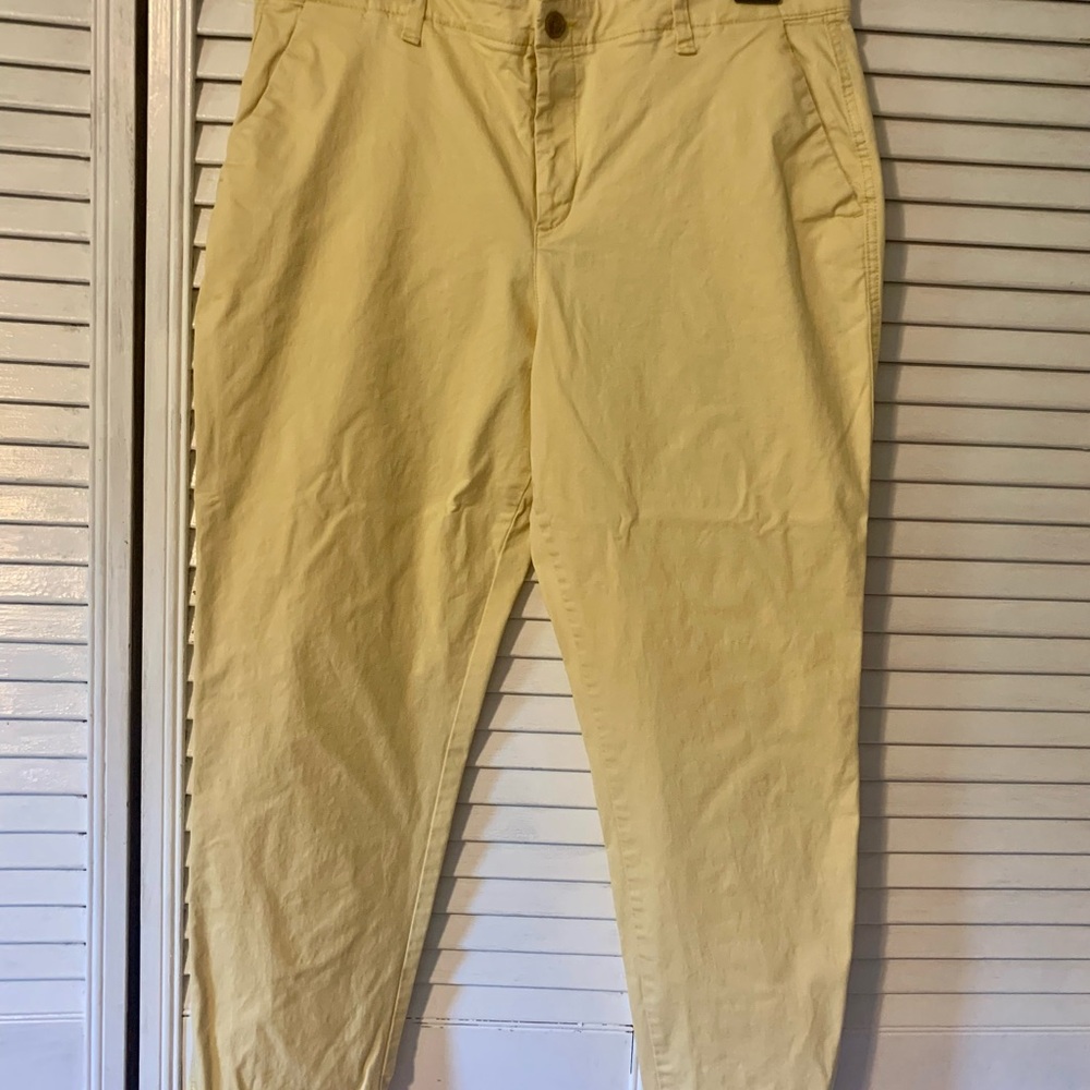 GAP Pastel Yellow Girlfriend Khaki Pants Size 14 EUC Midrise